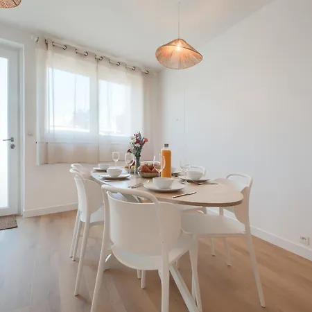 Apartman La Douceur - Wifi - Proche Centre-ville Laval